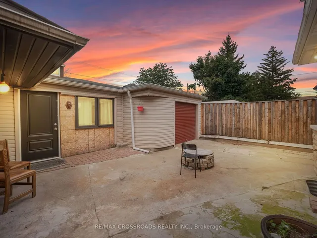 Additional image 25 of 92 Foxwell St