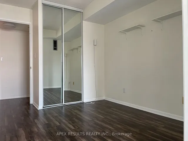 Additional image 12 of 7 Carlton St Unit 1711