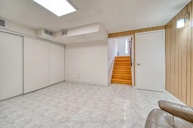 Additional image 24 of 100 Rusty Crestway