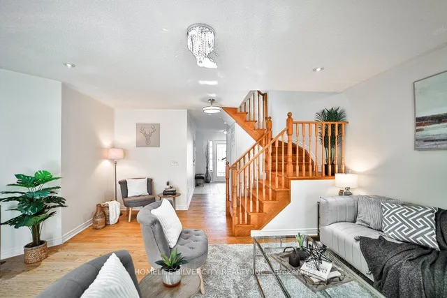 Additional image 15 of 55 Samantha Cres