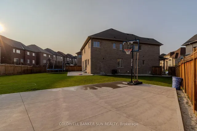 Additional image 38 of 16 Archway Tr