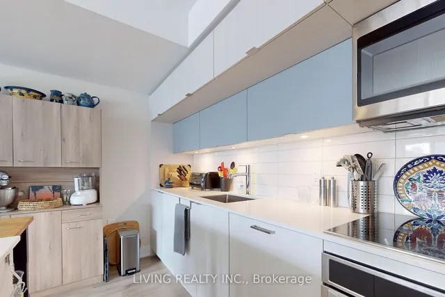 Additional image 16 of 575 Bloor St Unit 1202