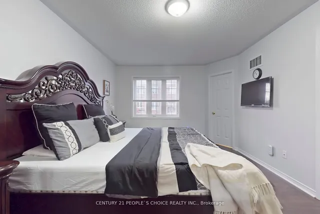 Additional image 20 of 32 Unionville Cres