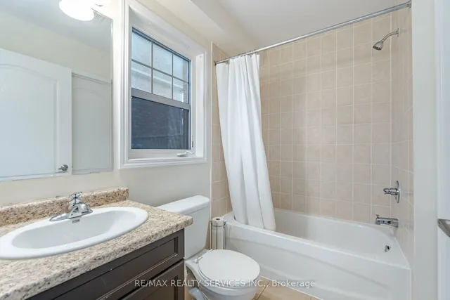 Additional image 36 of 41 Betterton Cres