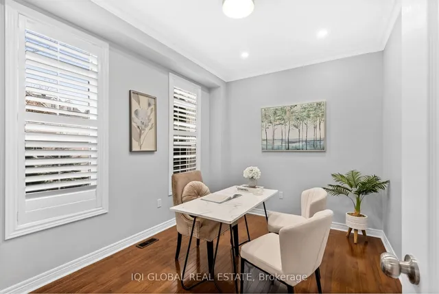 Additional image 22 of 21 Crown Dr