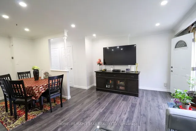 Additional image 11 of 59 Lexington Ave Unit 18