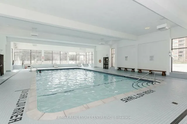 Additional image 34 of 714 The West Mall Unit 1009