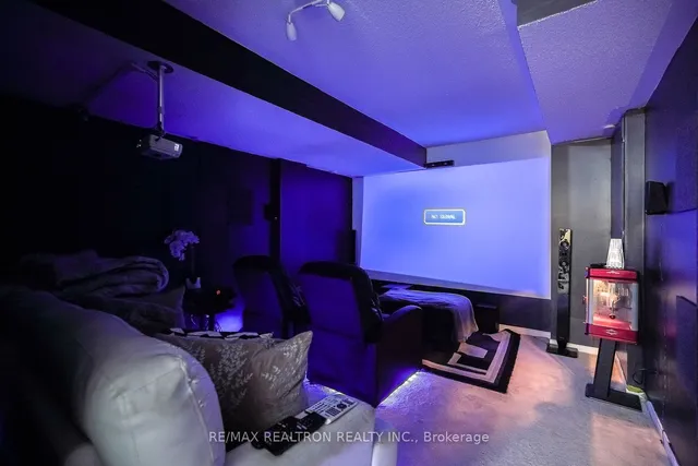 Additional image 37 of 102 Commodore Dr