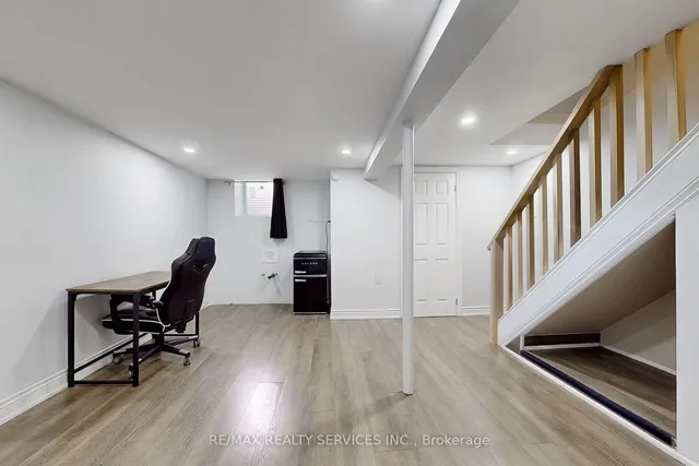 Additional image 19 of 14 Greenhills Sq