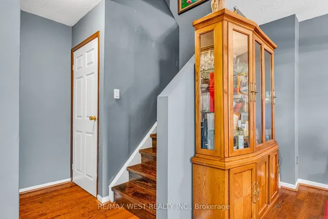 Additional image 24 of 2 Dailing Gate Unit 19