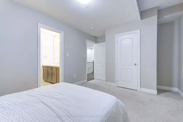 Additional image 31 of 47 Dunley Cres