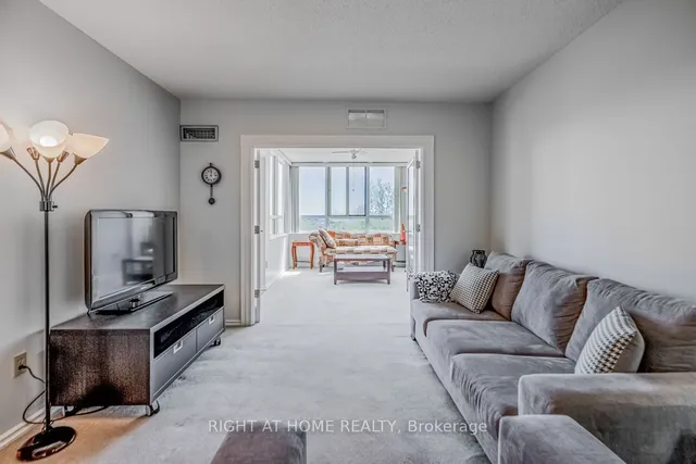 Additional image 5 of 100 County Court Blvd Unit 610