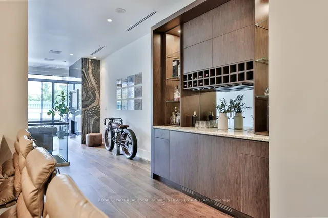 Additional image 8 of 36 Hazelton Ave Unit 3D