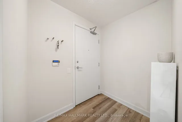 Additional image 22 of 25 Town Centre Crt Unit 3110