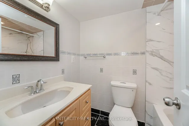 Additional image 23 of 4673 Jane St Unit 609