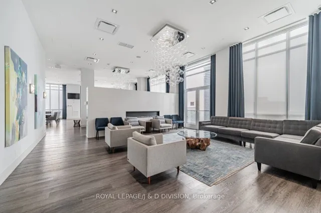 Additional image 26 of 10 Park Lawn Rd Unit 910