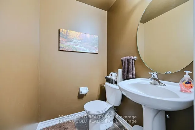 Additional image 23 of 31 Bergamont Rd