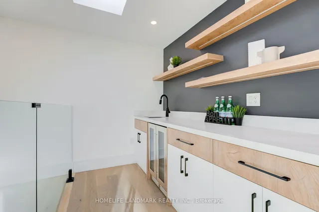 Additional image 25 of 18 Haig Ave