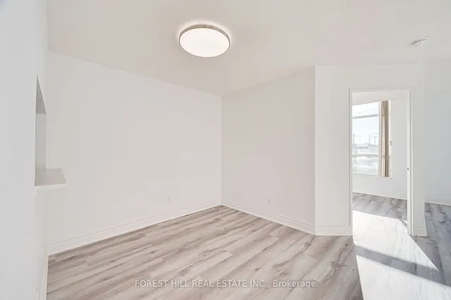 Additional image 6 of 2550 Lawrence Ave Unit 205