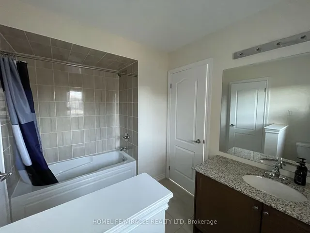 Additional image 17 of 84 Roulette Cres