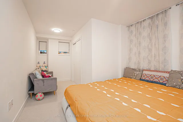 Additional image 10 of 165 Veterans Dr Unit 5