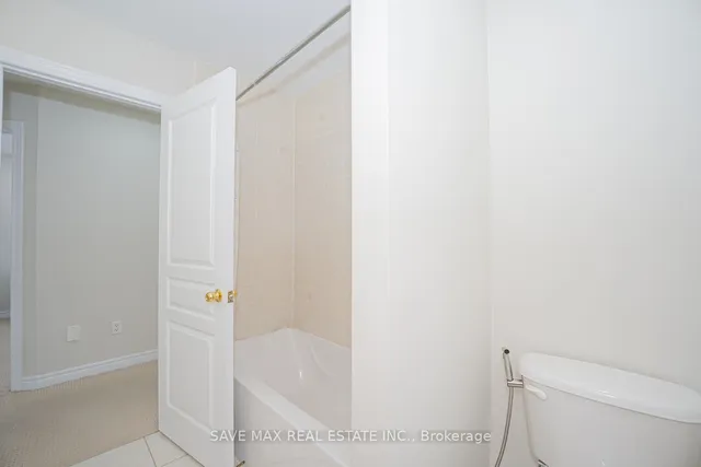 Additional image 23 of 50 Begonia Cres