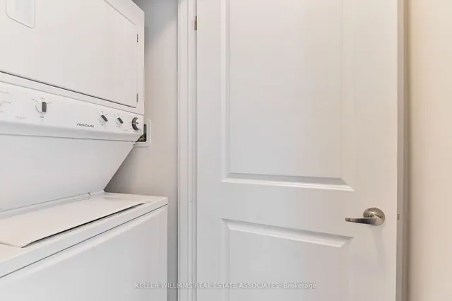 Additional image 21 of 10 Drummond St Unit 515