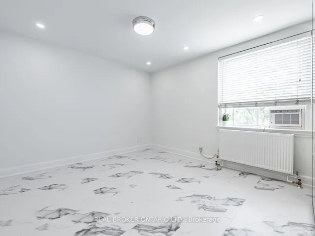 Additional image 11 of 2693 Lakeshore Blvd Unit 6