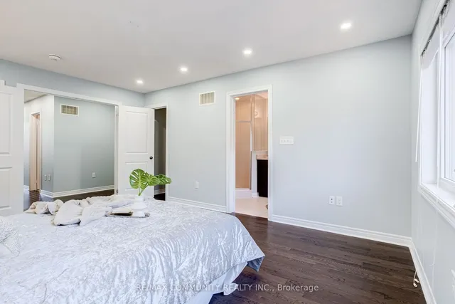 Additional image 26 of 31 Padbury Tr