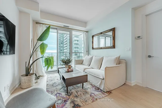 Additional image 12 of 10 Park Lawn Rd Unit 910