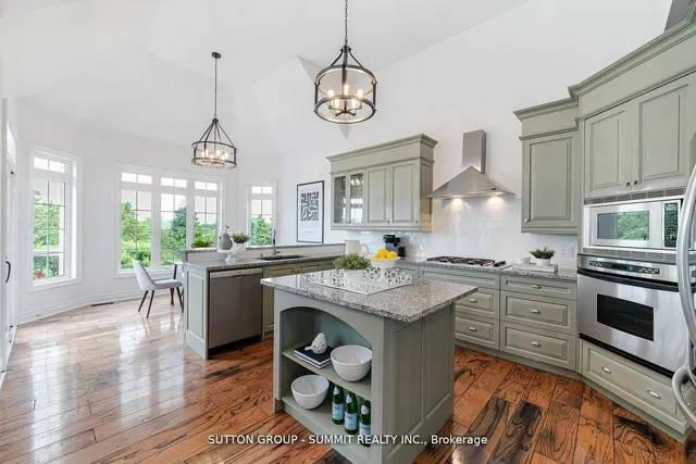 Additional image 7 of 13 Classic Dr