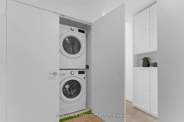 Additional image 28 of 120 Parliament St Unit 1808