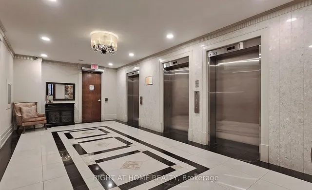Additional image 30 of 2 Rean Dr Unit 813
