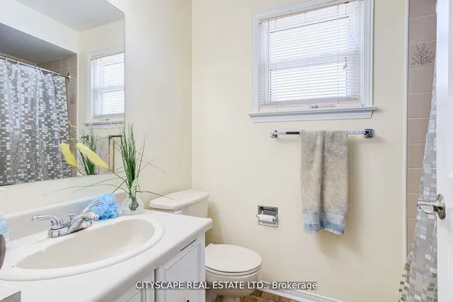 Additional image 21 of 46 Nuttall St