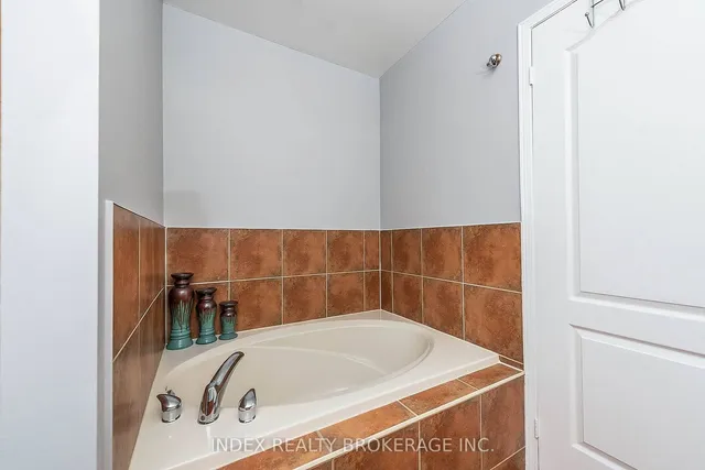 Additional image 22 of 44 Silver Egret Rd