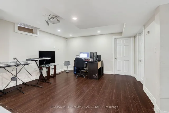 Additional image 32 of 302 Buick Blvd