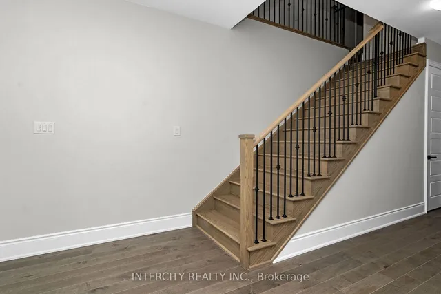 Additional image 18 of 61 Goodview Dr