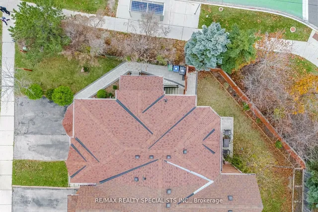 Additional image 3 of 76 Thunderbird Tr