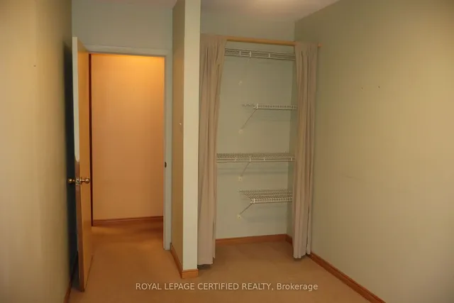 Additional image 22 of 35 Ladore Dr