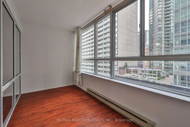 Additional image 11 of 44 Gerrard St Unit 811