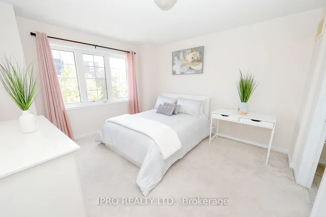 Additional image 21 of 74 Aylesbury Dr