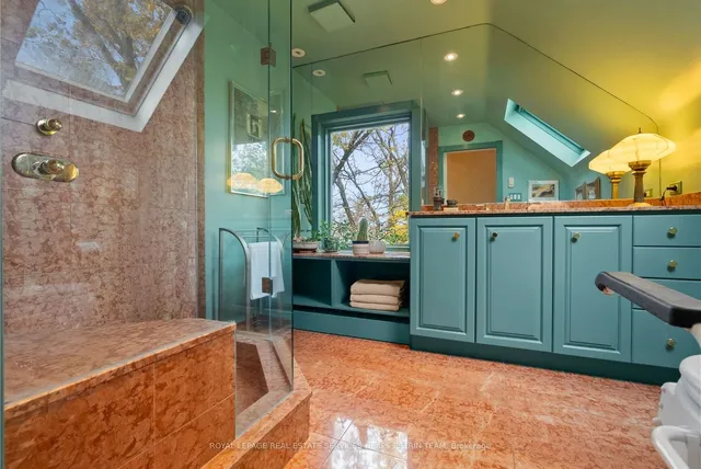 Additional image 24 of 73 Castle Frank Cres