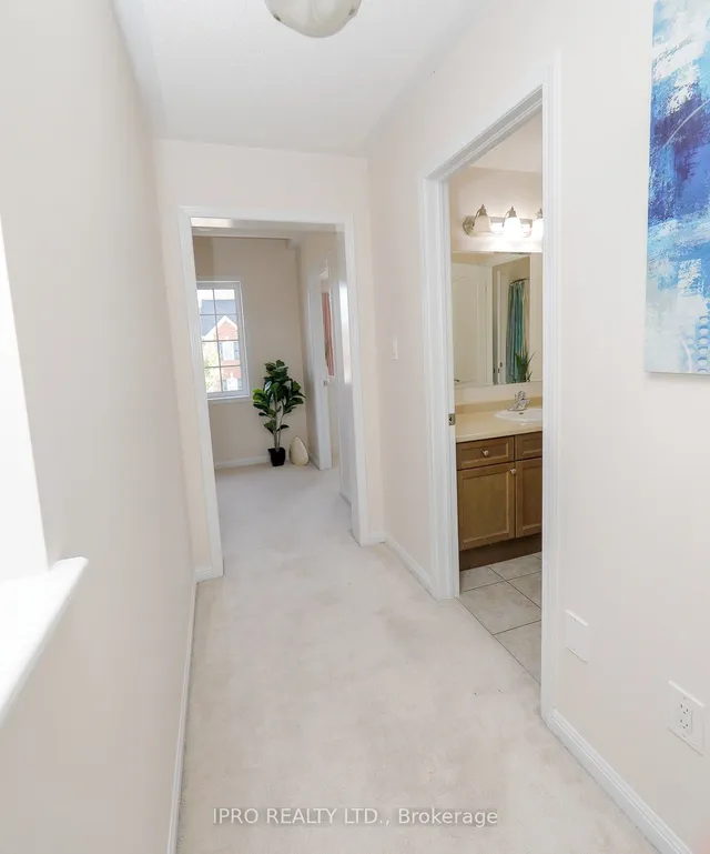 Additional image 24 of 74 Aylesbury Dr