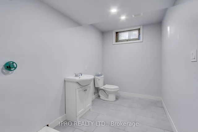 Additional image 36 of 165 Ellesmere Rd