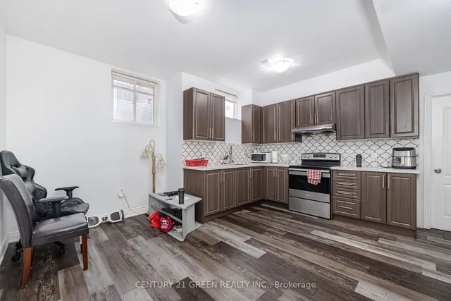 Additional image 28 of 20 Foothills Cres