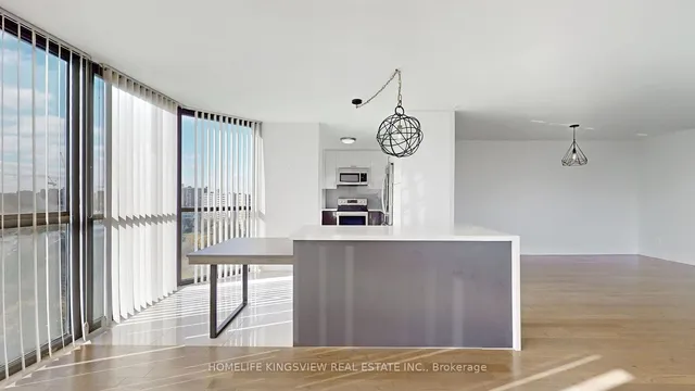 Additional image 13 of 40 Richview Rd Unit 1607