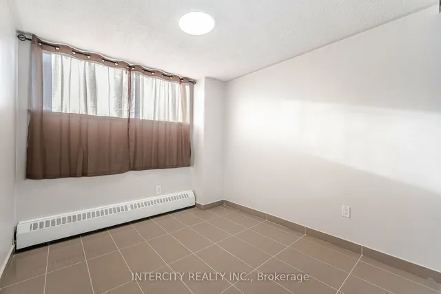 Additional image 20 of 4673 Jane St Unit 609