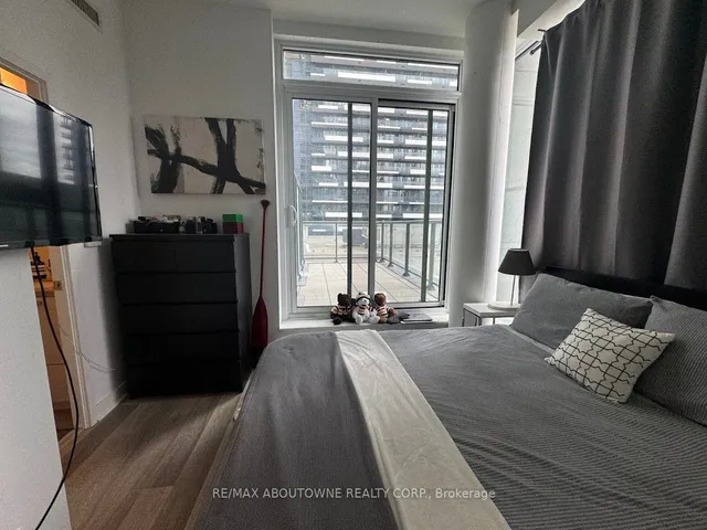 Additional image 7 of 290 Adelaide St Unit 802