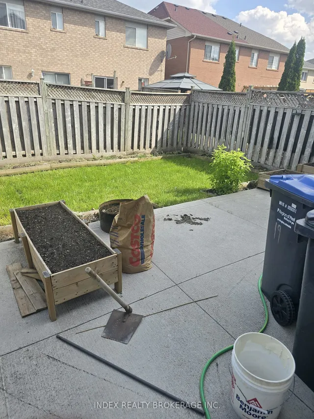 Additional image 22 of 19 Garibaldi Dr