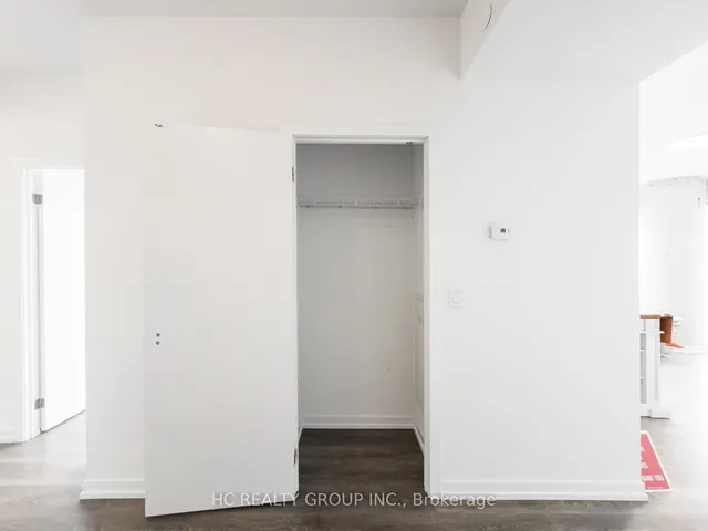 Additional image 9 of 49 East Liberty St Unit 2502